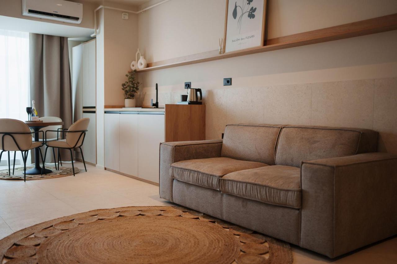 Alezzi Infinity Aparthotel & Spa 那沃达利 外观 照片